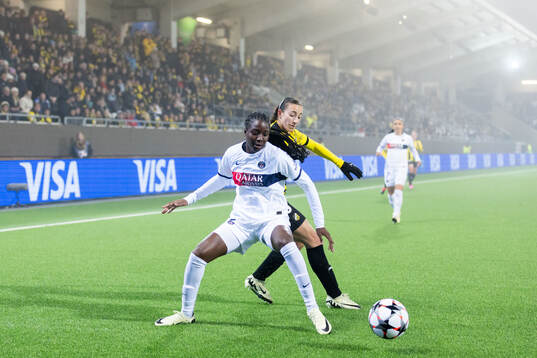 Thiniba Samoura of Paris Saint Germain and Rusul Rosa