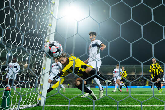 Rusul Rosa Kafaji of Häcken scores 1-1