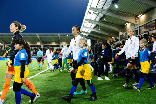 goalkeeper Jennifer Falk, Aivi Luik and Josefine Rybrink