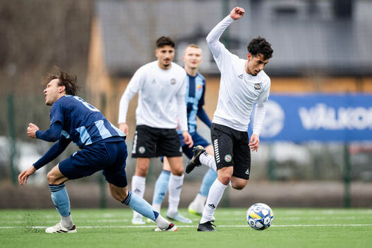 Djurgårdens Albin Ekdal och Örebros Elias Barsoum
