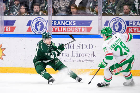 Färjestads Joel Nyström och Rögles Anton Bengtsson