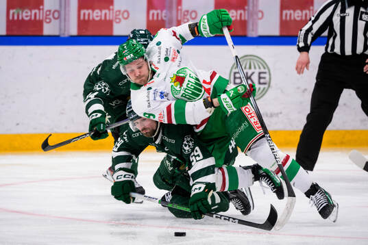 Färjestads Linus Johansson och Rögles Linus Sandin