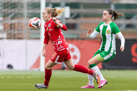 Örebros Minea Lassas och Hammarbys Smilla Vallotto