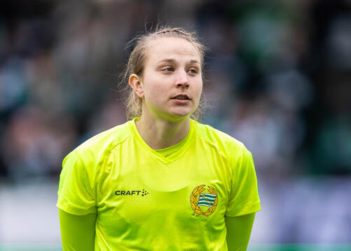 Hammarbys målvakt Anna Tamminen innan fotbollsmatchen i