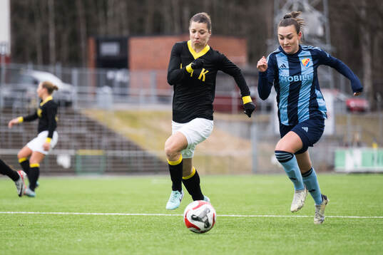 AIKs Patricia Fischerova och Djurgårdens Lucia Duras