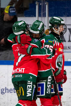 Frölundas Nelly Johansson och Stina Röhricht jublar