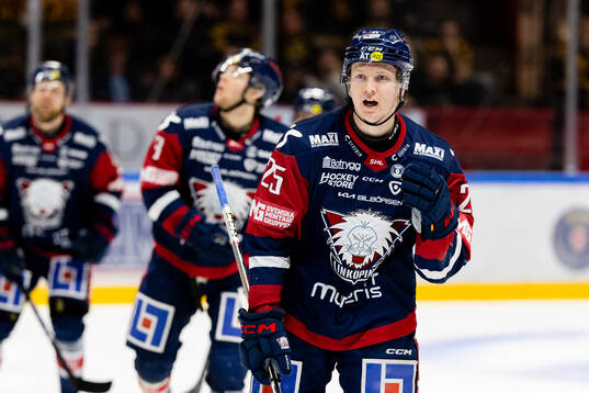 Linköpings Filip Bystedt jublar
