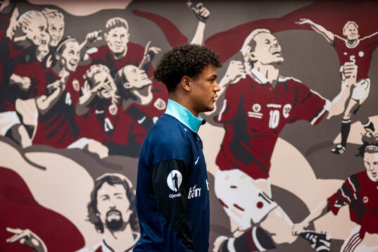 Oscar Bobb of Norway arrives ahead of the international friendly football match between Norway and Slovakia on March 26, 2024 in Oslo. 