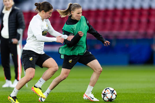 Ruby Grant and Katariina Kosola of Häcken