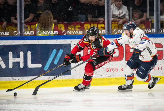 Luleås Adam Brodecki och Växjös Martin Lundberg
