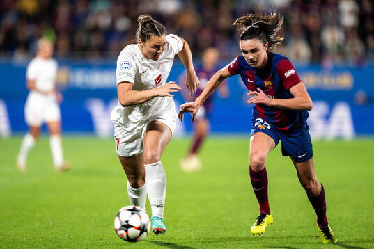 Anna Nerland Aahjem of Brann and Ingrid Syrstad Engen of Barcelona