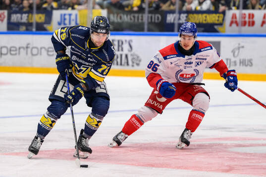 HV71s Radan Lenc och Oskarshamns Lukas Jasek