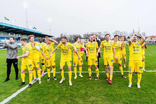 IK Oddevolds spelare jublar