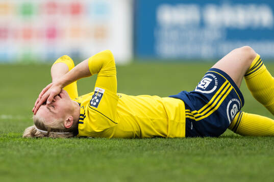 Ängelholms Leo Hedenberg har ont