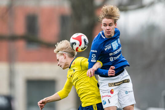 Bla gjennom flere bilder av Fotboll, Divison 1 Södra, Ängelholm - Norrby IF
