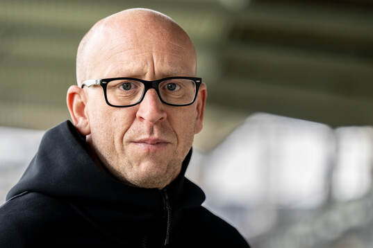 Billy Magnusson, sportchef Landskrona poserar för ett porträtt