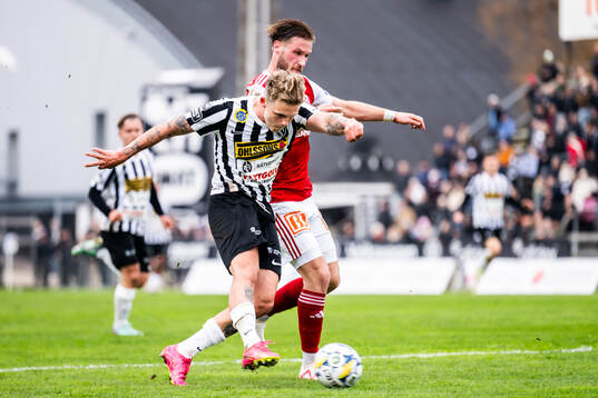Landskronas Vincent Sundberg och Sandvikens IFs Kasper Harletun