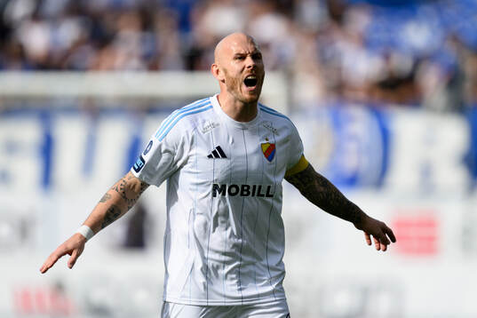 Djurgårdens Magnus Eriksson reagerar