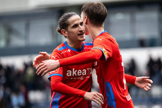 Helsingborgs Ervin Gigovic och Lukas Kjellnäs  jublar