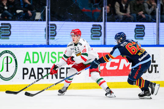 Moras Michael Brandsegg-Nygård och Djurgårdens Wiktor