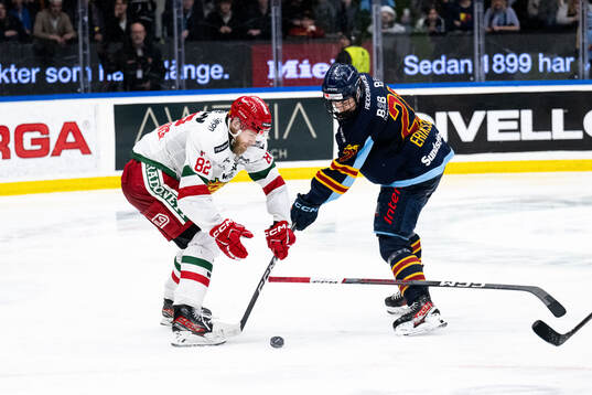 Moras Roope Laavainen och Djurgårdens Linus Eriksson