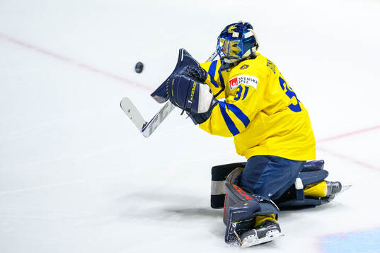 Goaltender Ida Boman of Sweden