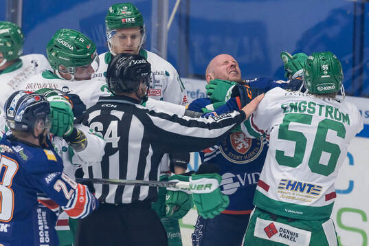 Växjös Martin Lundberg och Rögles Adam Engström