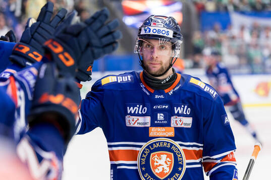 Växjös Zachary Giuttari jublar