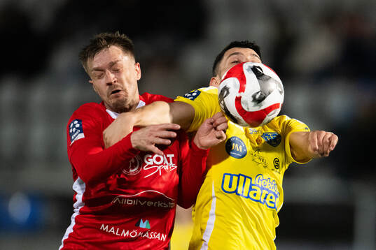 Falkenbergs FFs Leonardo Farah Shahin och Ariana FCs Rasmus