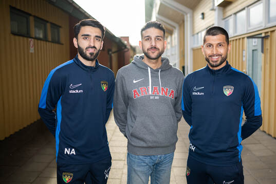 Ariana FCs klubbchef Norlla Amiri, ordförande Taher Azizi och sportchef Omid Hushmand