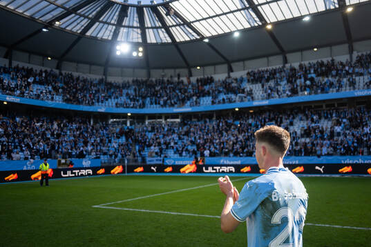 Malmö FFs Lasse Berg Johnsen jublar