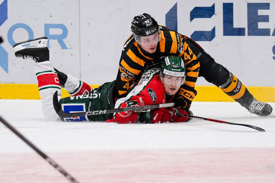 Skellefteås Elias Salomonsson och Frölundas Tom Nilsson