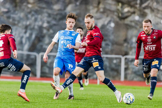 IK Oddevolds Gustav Forssell och Örgrytes Amel Mujanic