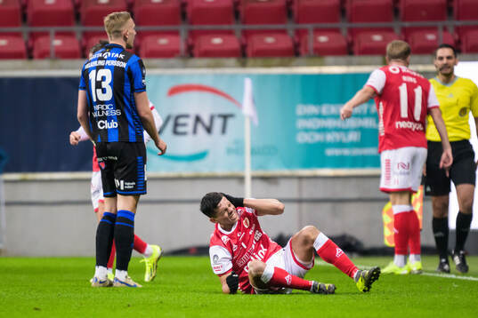 Kalmars Romario Pereira Sipiao har ont