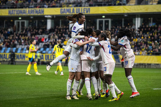 Wendie Renard of France celebrating the 0-1 goal