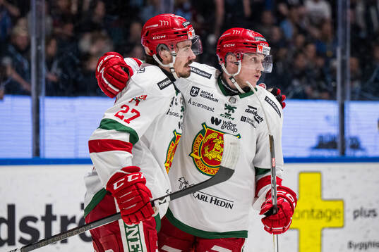 Moras Ludvig Levinsson och Filip Björkman jublar