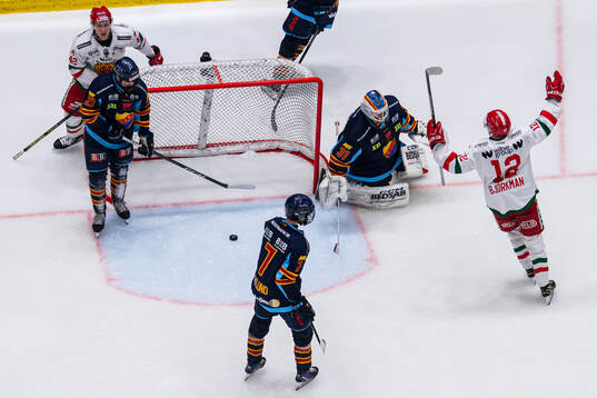 Moras Kalle Kratz och Filip Björkman jublar