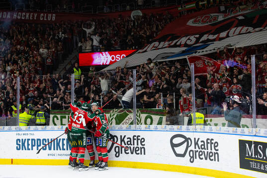 Frölundas Tom Nilsson jublar