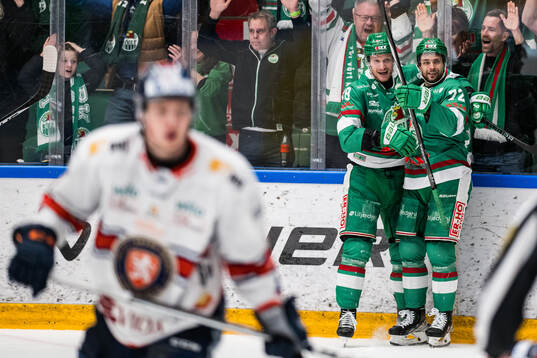 Rögles Anton Bengtsson och Samuel Jonsson jublar