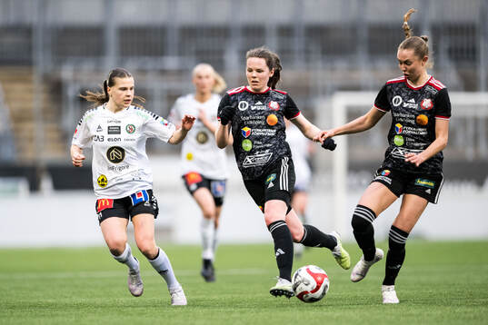 Örebros Cornelia Karlsson och Lidköpings Ida Ahlbom och Astrid Nyquist