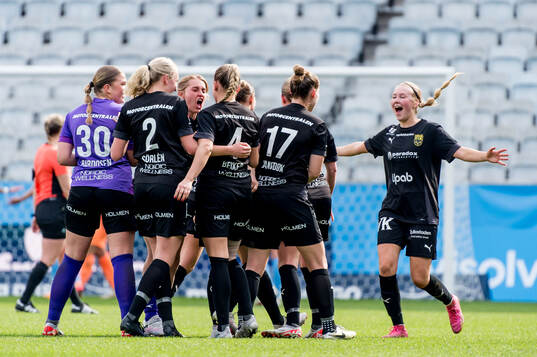 Umeås spelare jublar