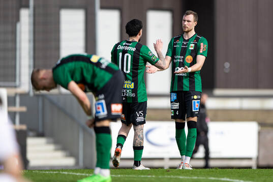 Varbergs Niklas Dahlström jublar