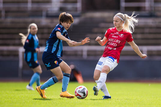 Djurgårdens Shinomi Koyama och Trelleborgs Lova Sternfeldt
