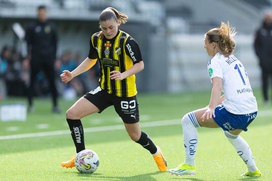 Häckens Hanna Wijk och IFK Norrköpings Alexandra Hellekant