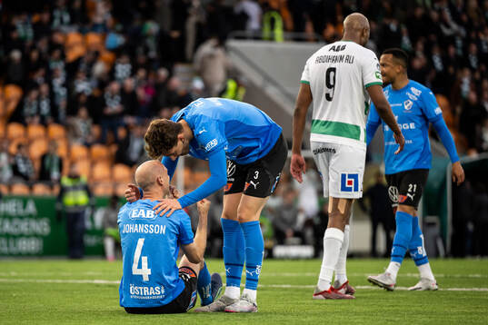 Halmstads Andreas Johansson och Gabriel Wallentin jublar
