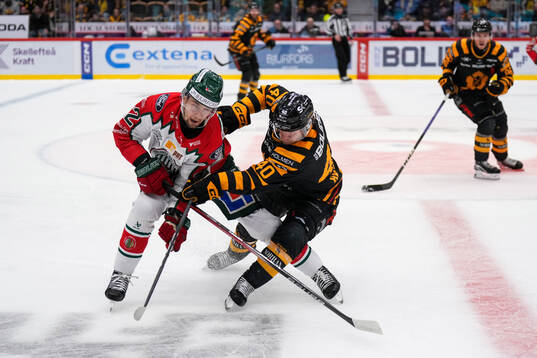Frölundas Linus Nässen och Skellefteås Filip Sandberg
