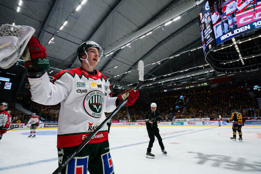 Frölundas David Edstrom jublar