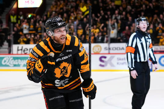 Skellefteås Filip Sandberg jublar
