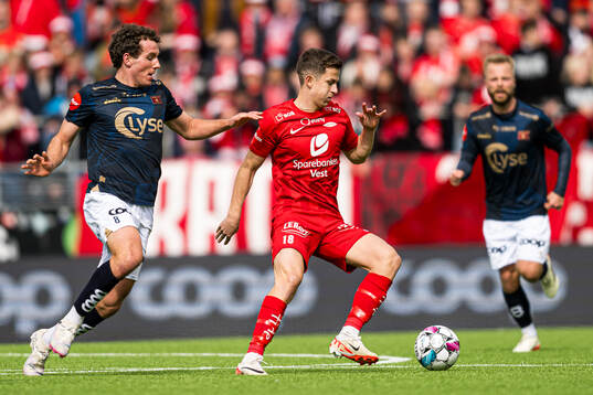 Joe Zen Robert Bell of Viking and Sander Kartum of Brann