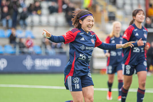 FC Rosengårds Mai Kadowaki jublar efter 3-0